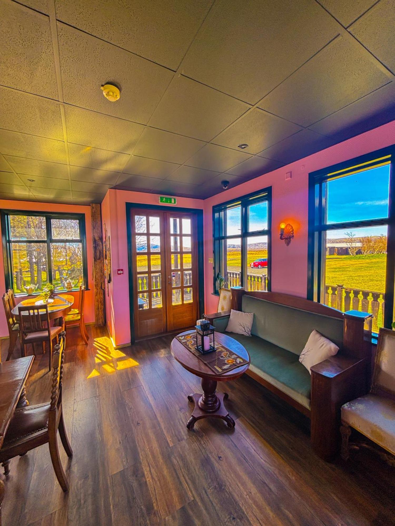 Bru Country Estate Hotel Selfoss Exterior foto